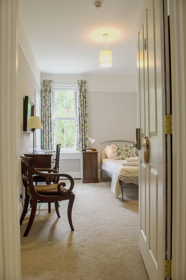 Bed and Breakfast Claridge House Lingfield Exterior foto