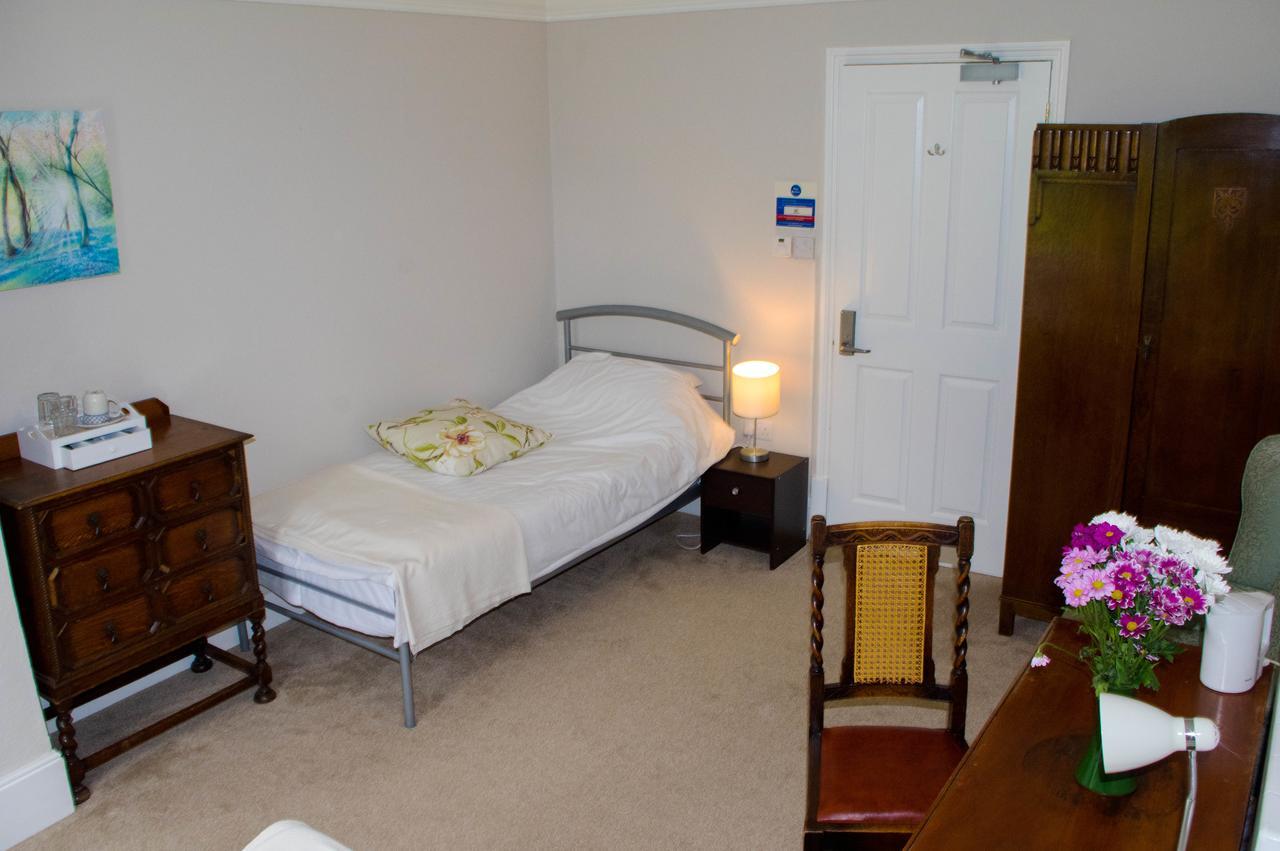 Bed and Breakfast Claridge House Lingfield Exterior foto